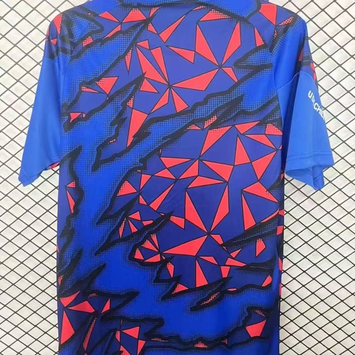 Chilean University hosts 26-27 pre match training uniforms for fans