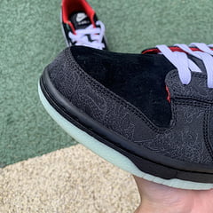 On-Foot Look at the  League of Legends  LPL x Nike Dunk Low Collabo