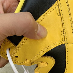 Nike Dunk High Varsity Maize