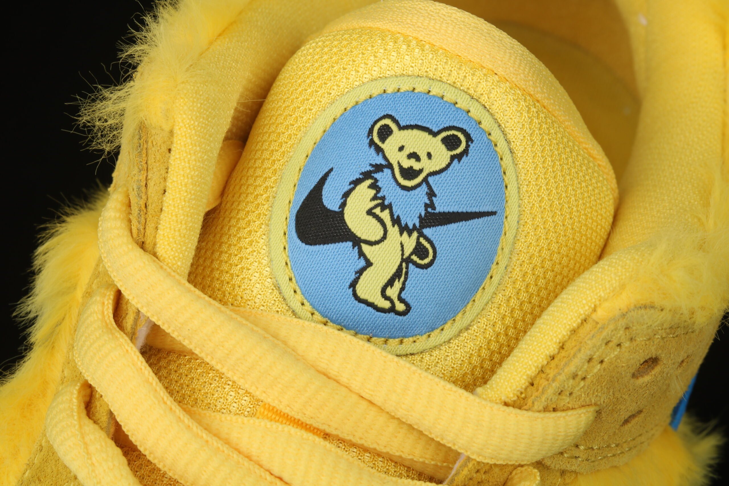 Grateful Dead x NK SB Dunk Low  Yellow Bear