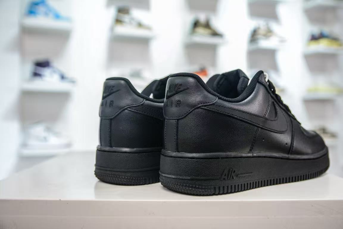 Nike Air Force 1 Low '07 Black