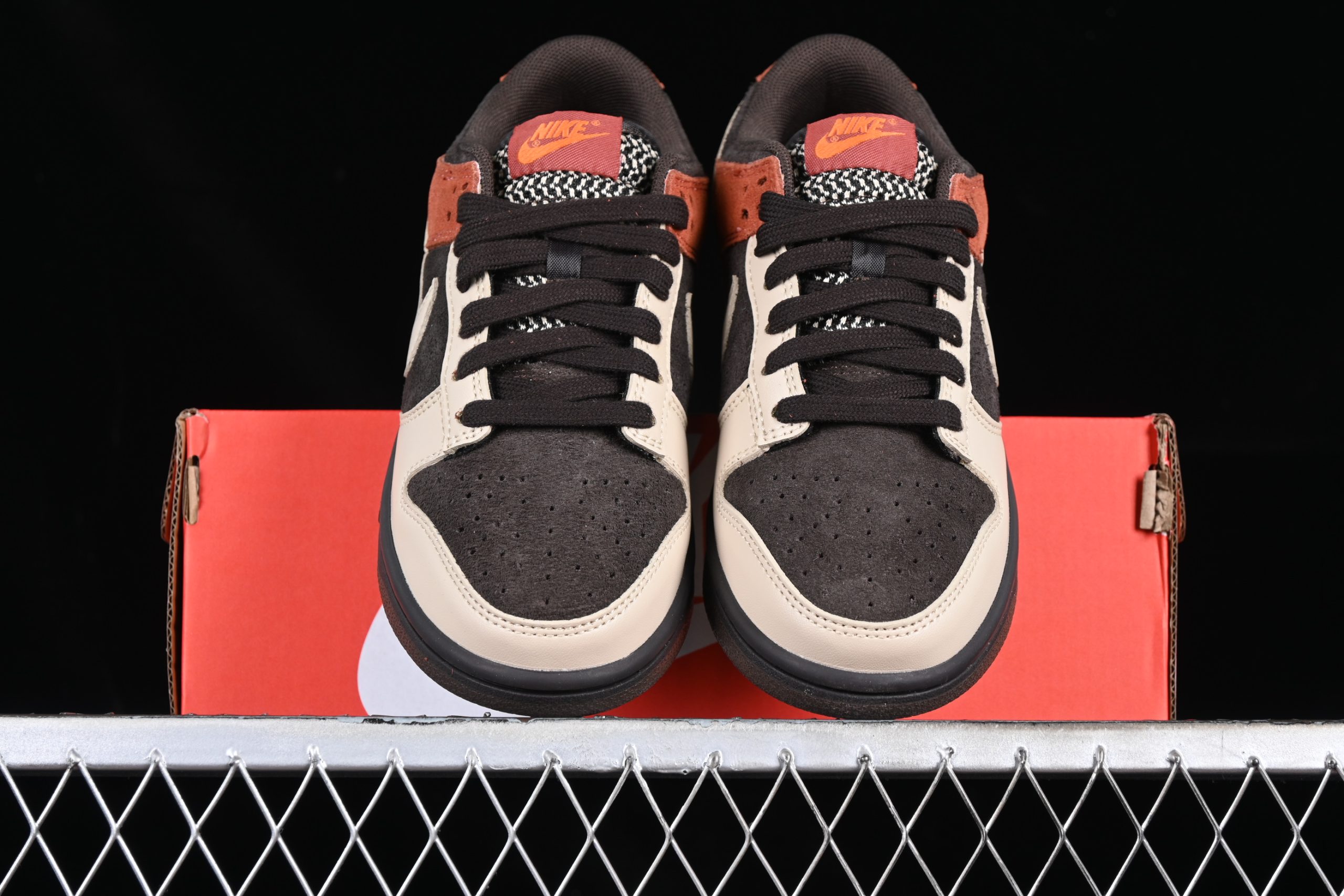 Nike Dunk Low Red Panda