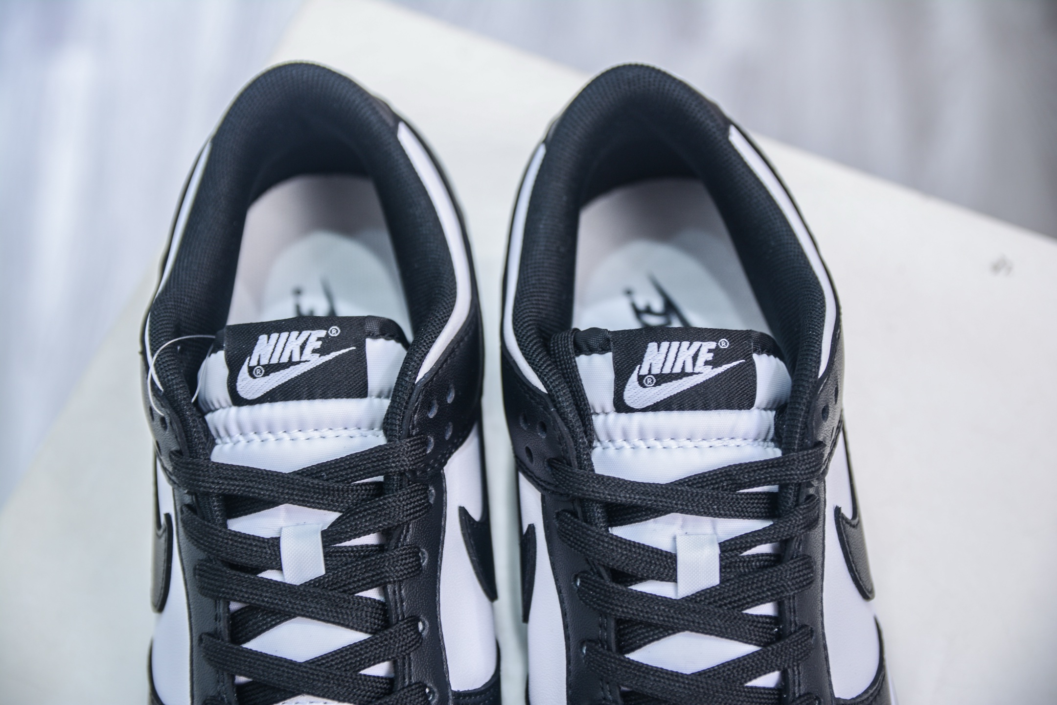 Nike Dunk Low Retro White Black