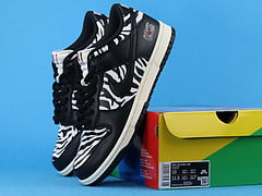 Nike SB Dunk Low Quartersnacks Zebra