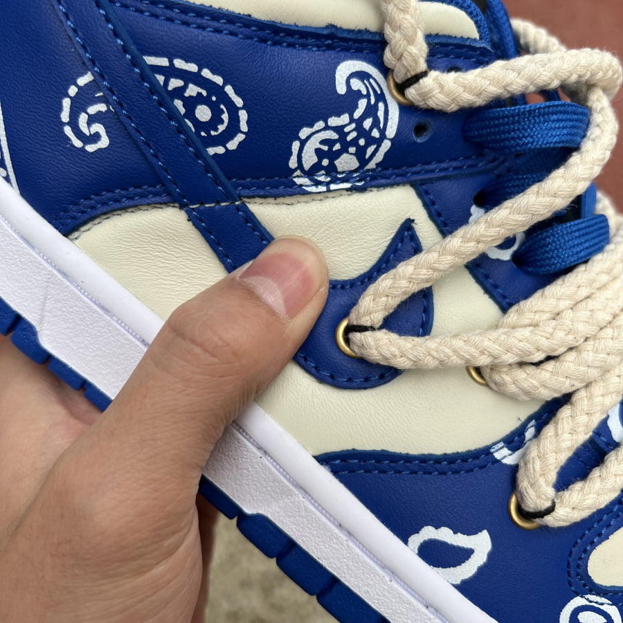 Nike SB Dunk Low Lot Red/White Paisleye 18