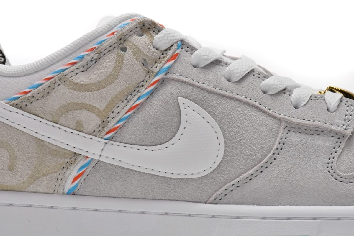 Nike Dunk Low SE Barber Shop Grey