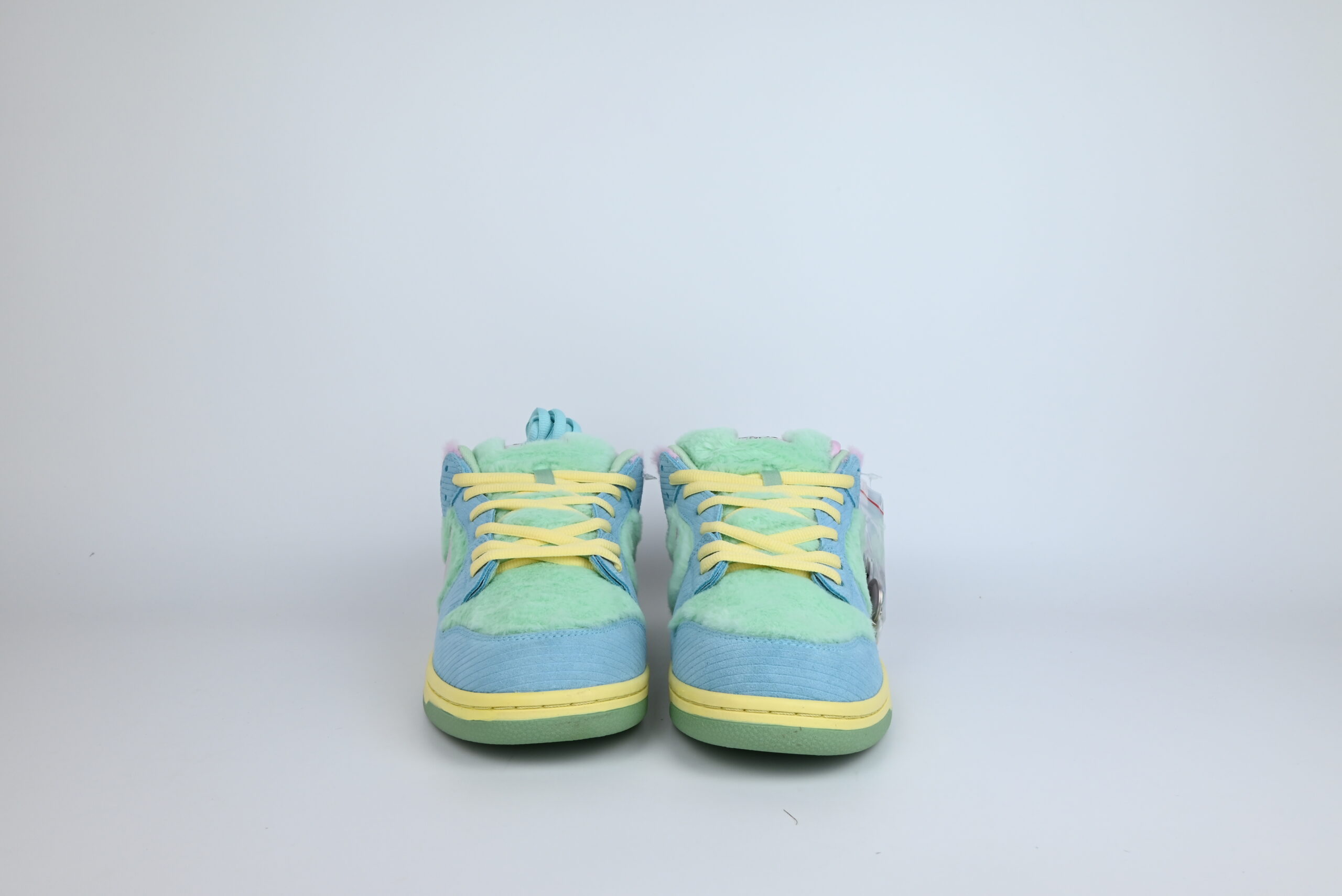 Nike SB Dunk Low Verdy Visty