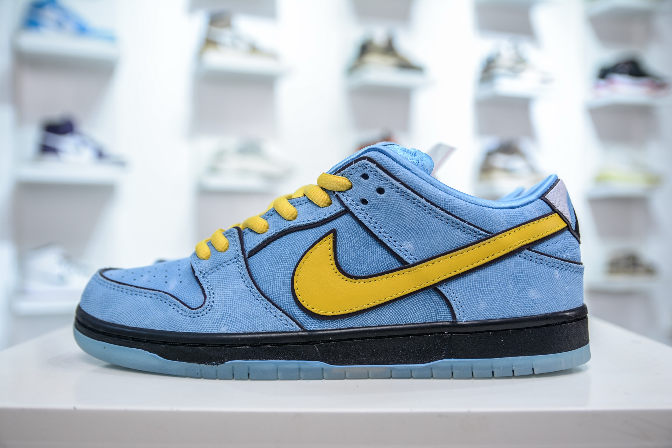 The Powerpuff Girls x Nike SB Dunk Low “Bubbles”