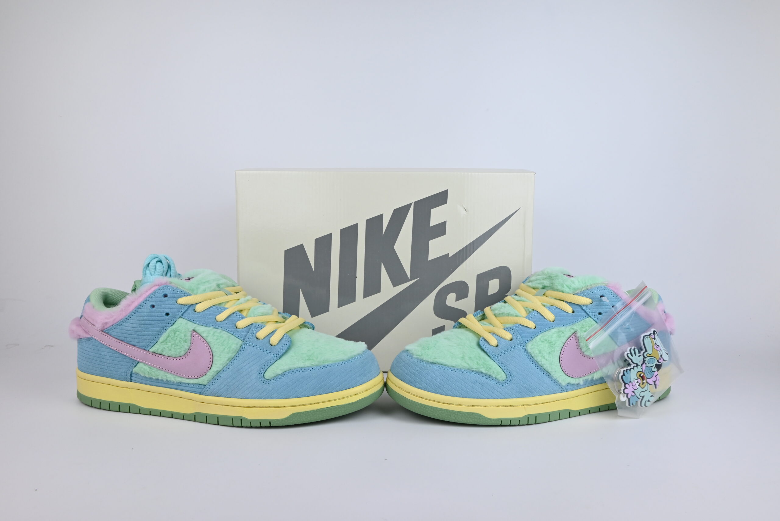 Nike SB Dunk Low Verdy Visty