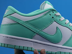 Nike Dunk Low Green Glow (W)