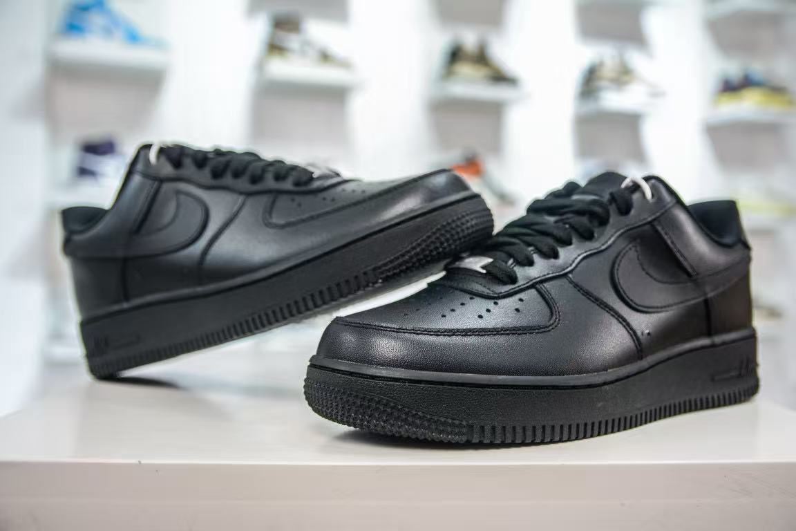 Nike Air Force 1 Low '07 Black