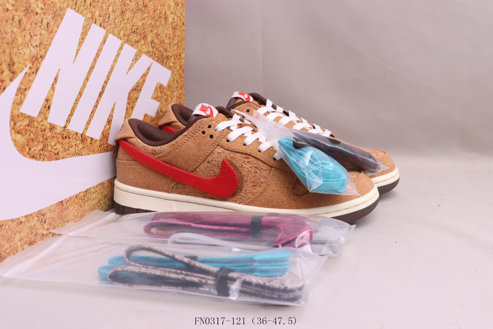 CLOT x Dunk Low SP  Cork