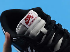 Nike SB Dunk Low Quartersnacks Zebra