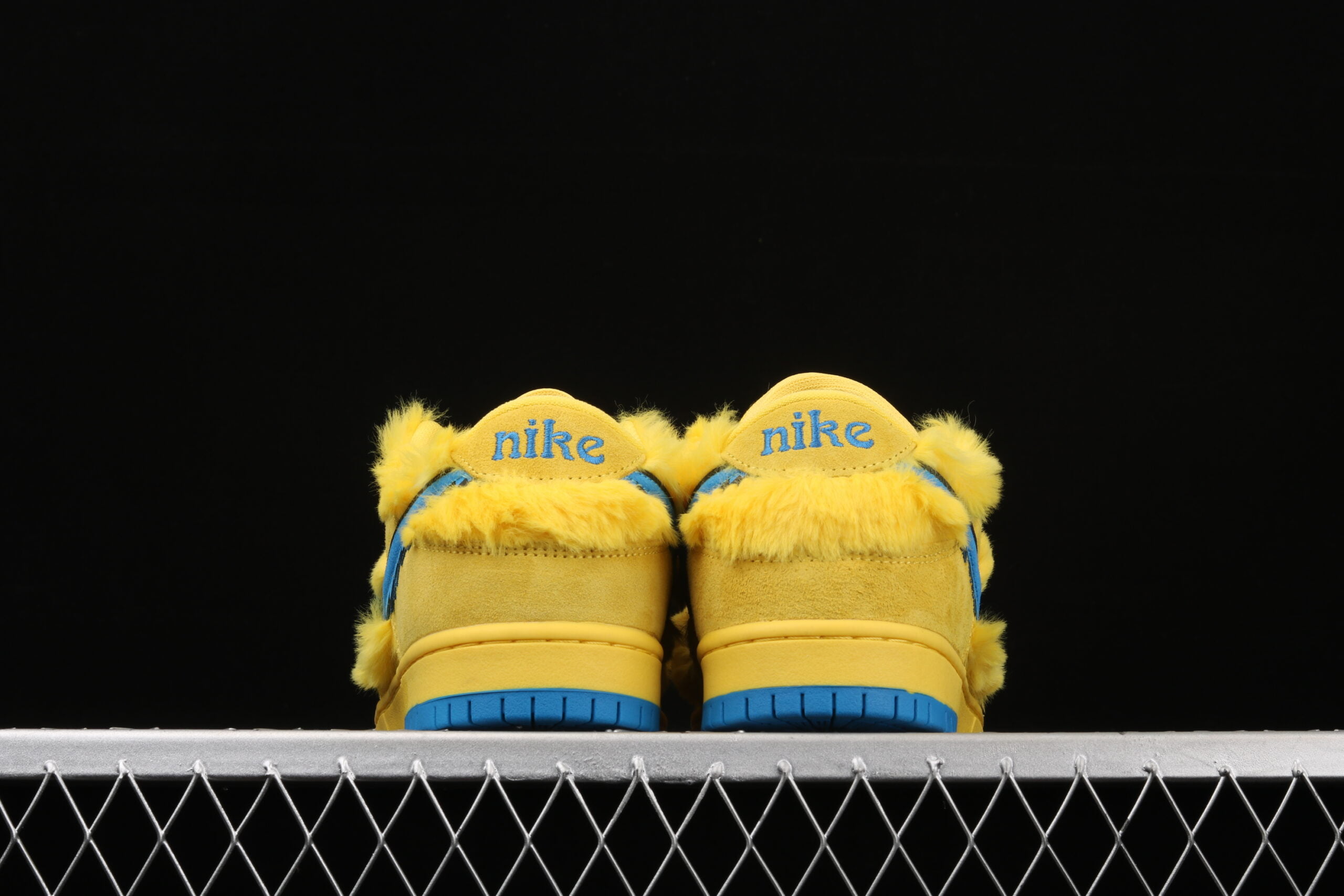 Grateful Dead x NK SB Dunk Low  Yellow Bear