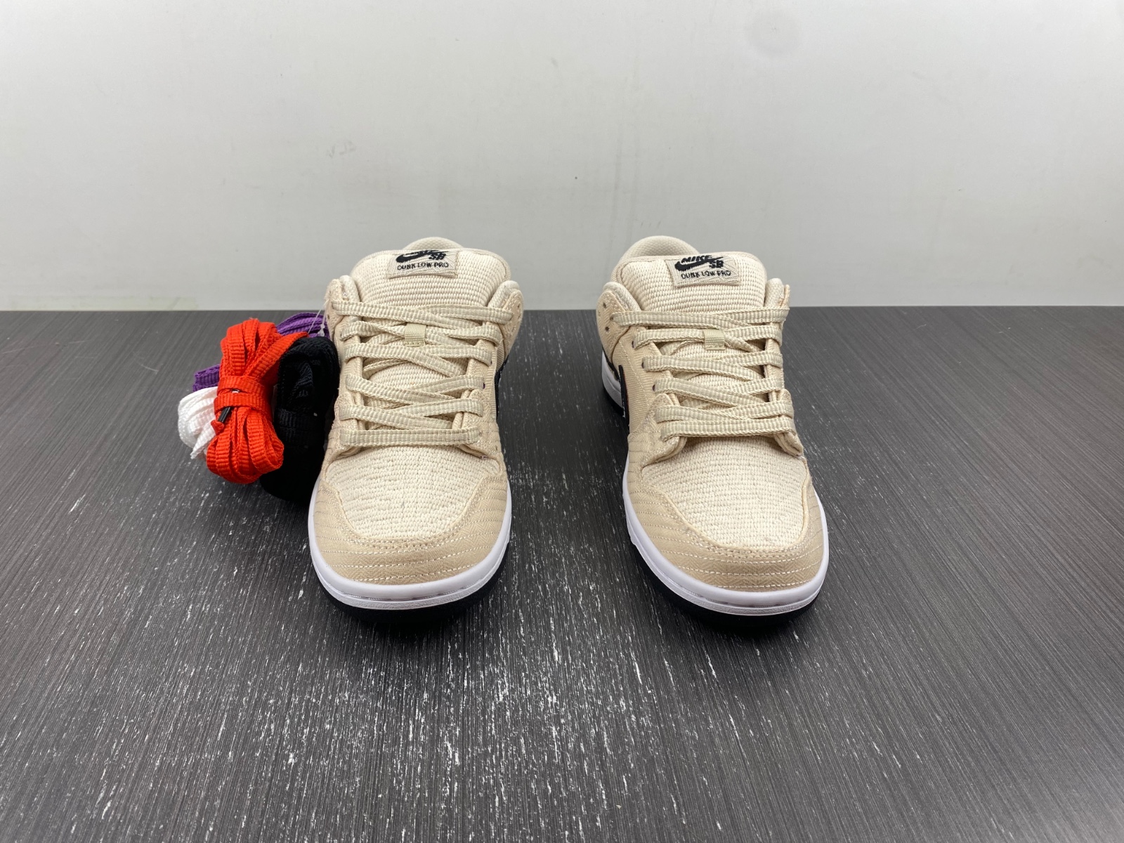 Albino   Preto x Nike Dunk SB Low