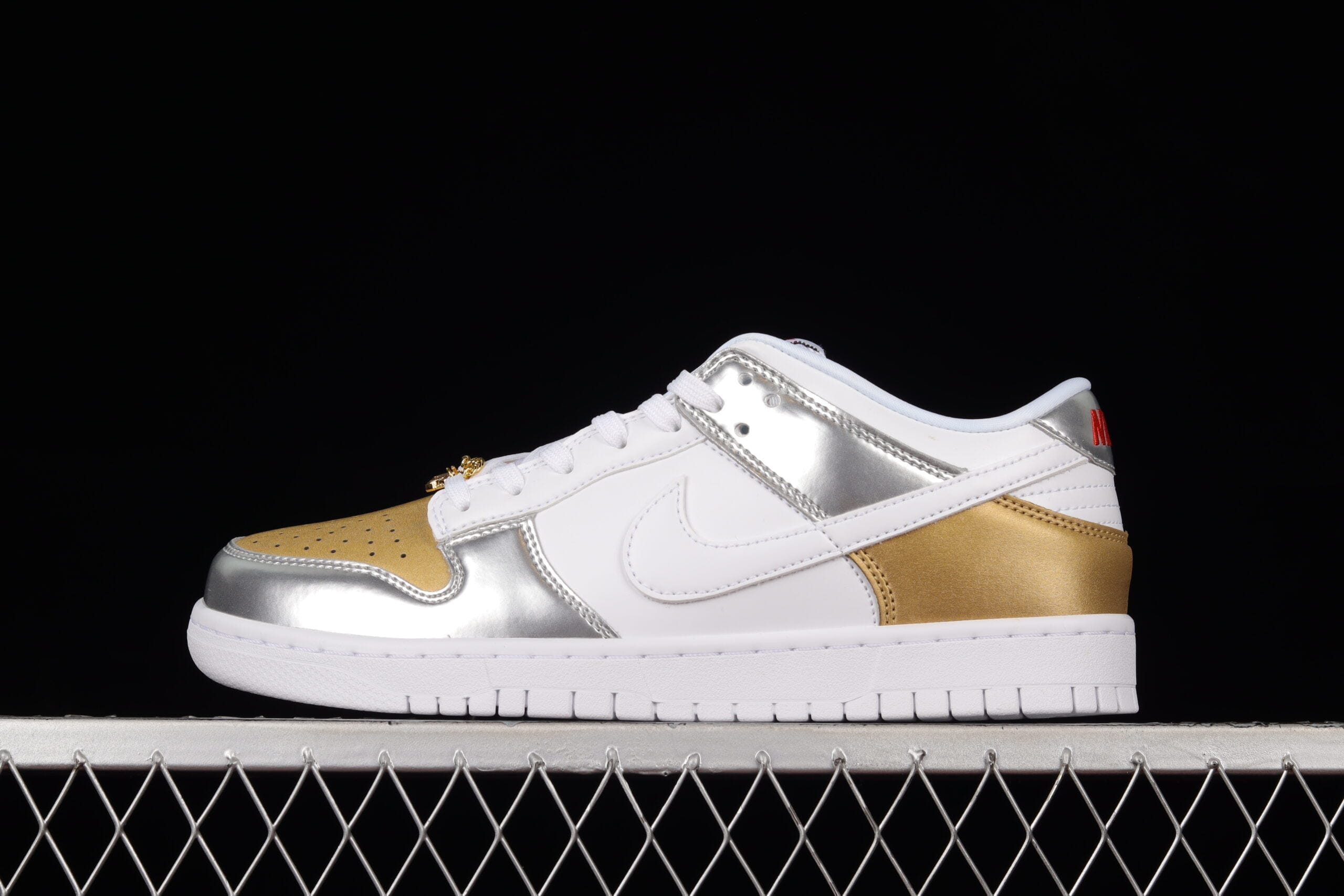 Nike Dunk Low Metallic Heirloom (W)