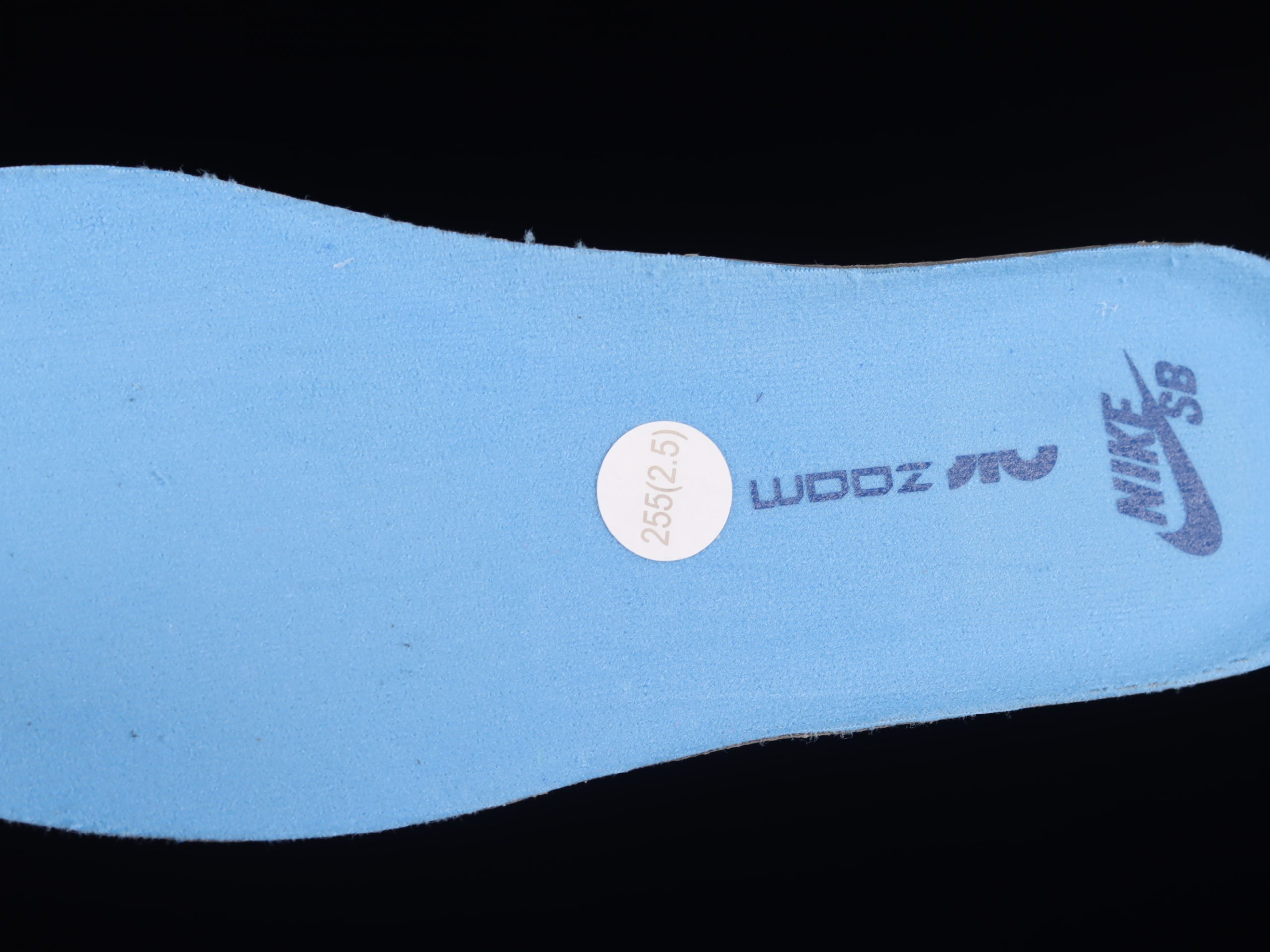 Nike SB Dunk Low Blue Raspberry