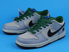 Nike Dunk SB Low Maple Leaf Central Park