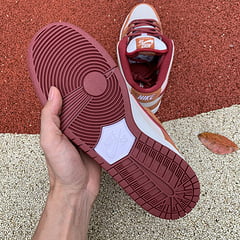 Nike SB Dunk Low Pro Dark Russet Cedar