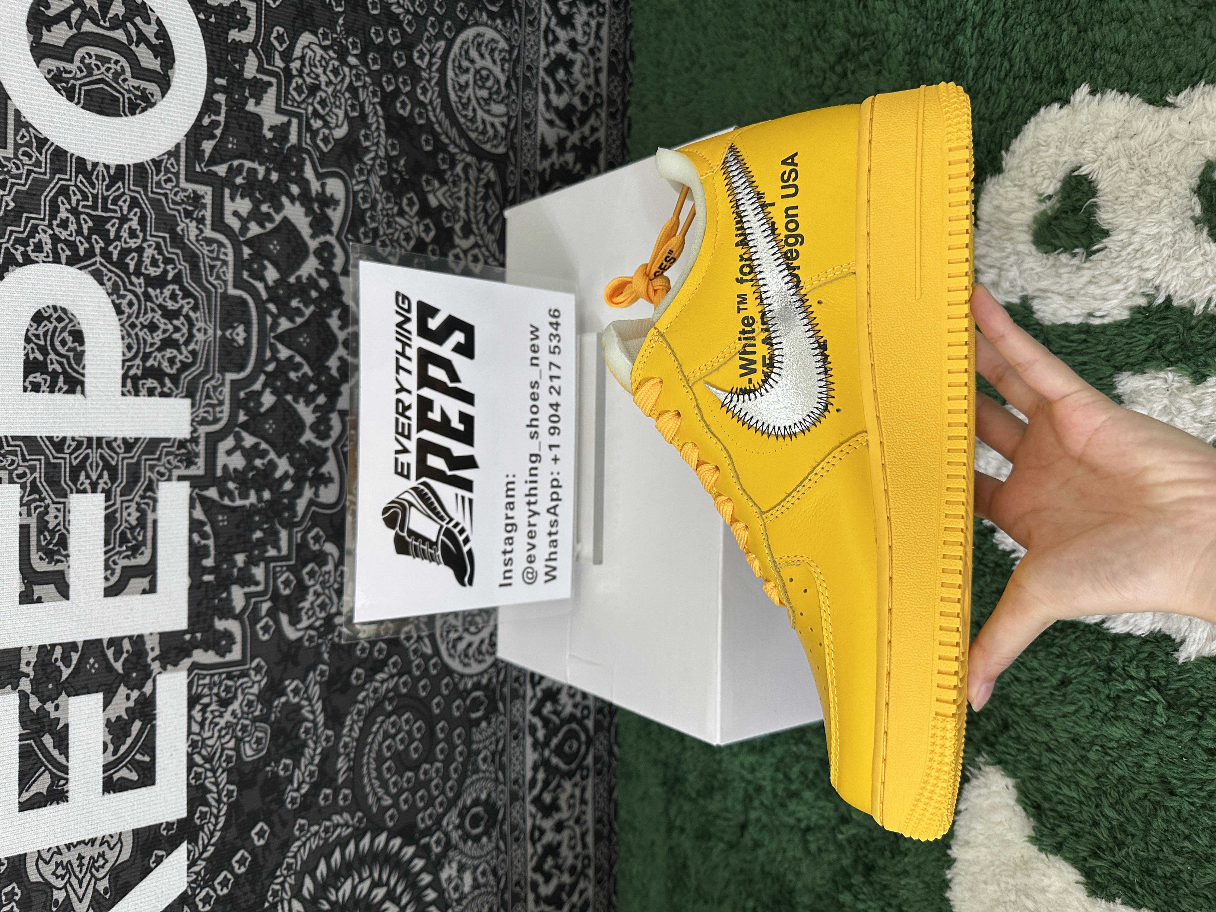 Nike Air Force 1 Low OFF-WHITE University Gold Metallic Silver