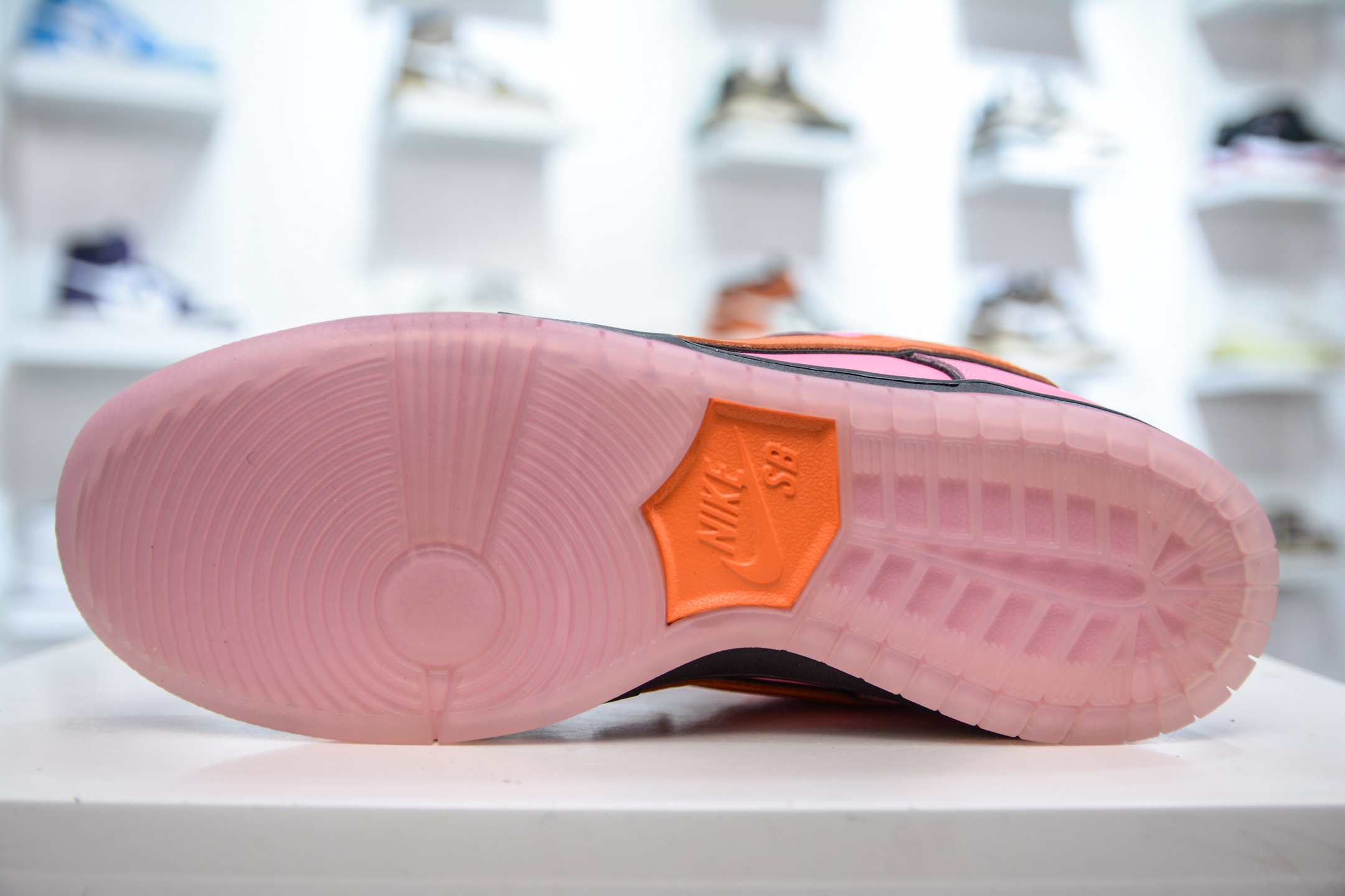 The Powerpuff Girls x Nike SB Dunk Low “Blossom”