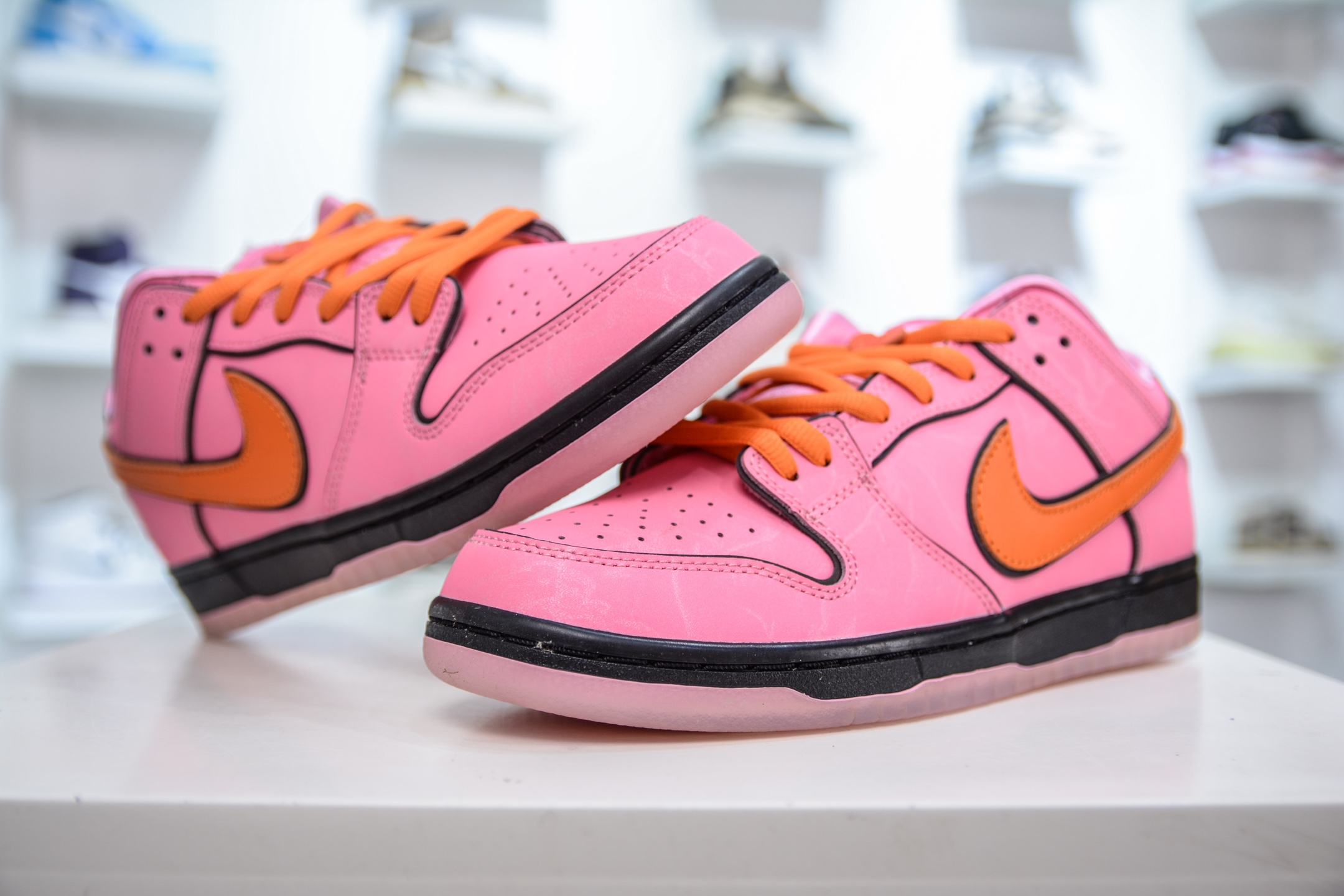 The Powerpuff Girls x Nike SB Dunk Low “Blossom”