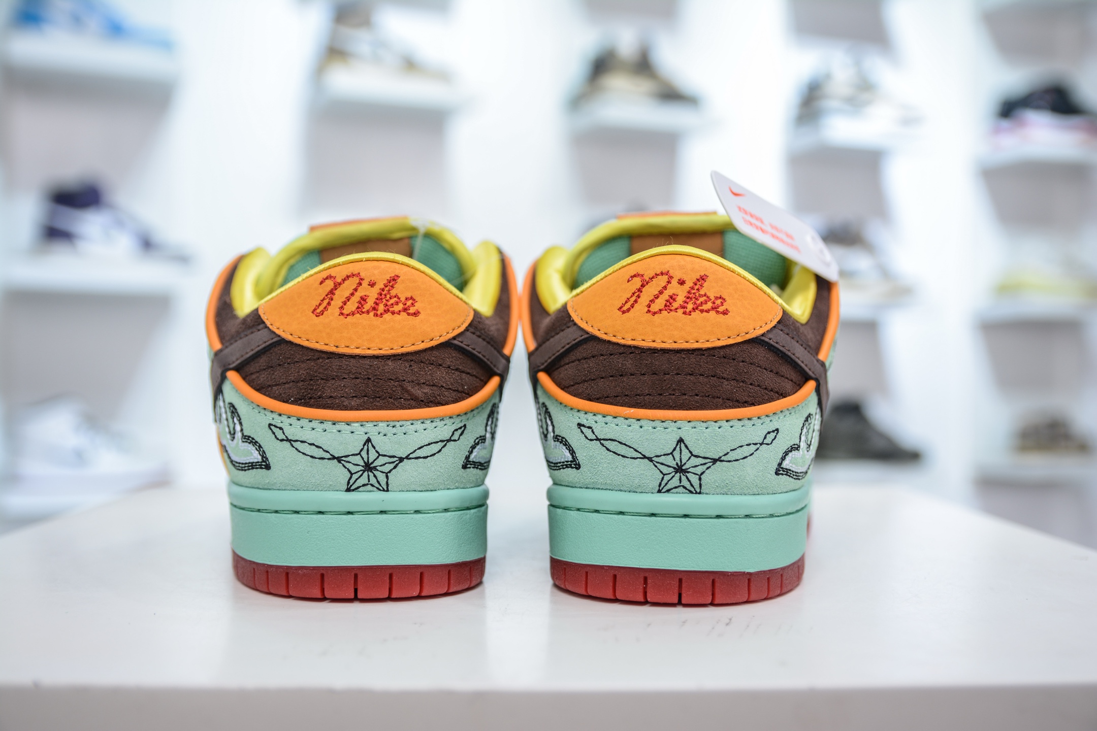 Nike SB Dunk Low Rodeo Tourmaline