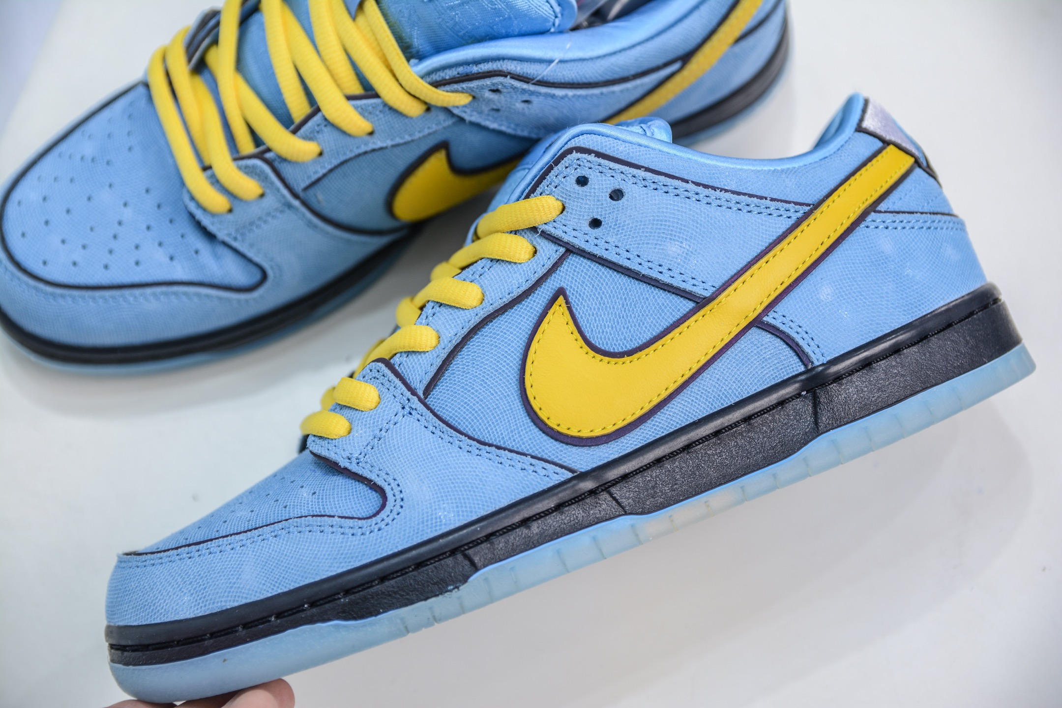 The Powerpuff Girls x Nike SB Dunk Low “Bubbles”