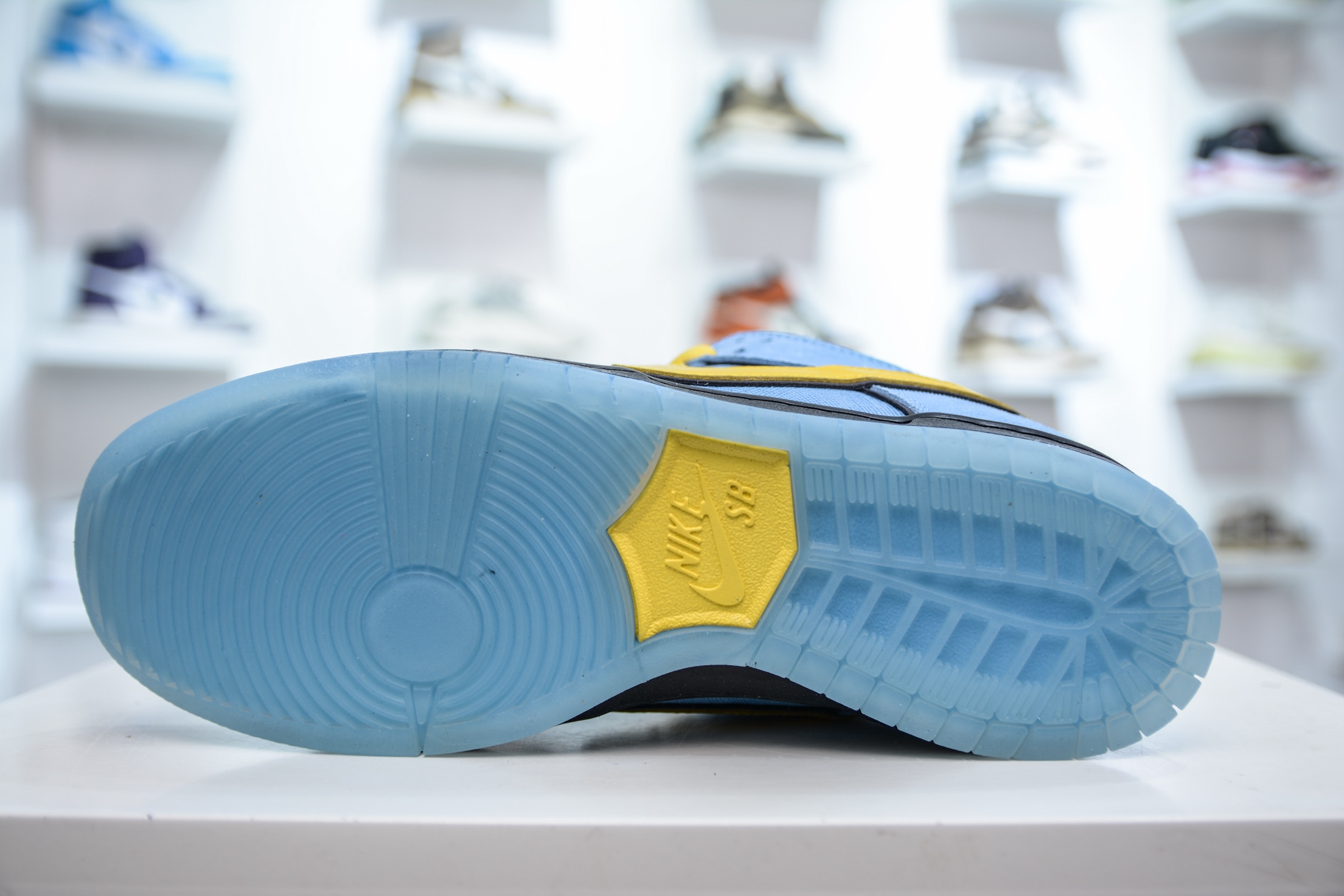 The Powerpuff Girls x Nike SB Dunk Low “Bubbles”