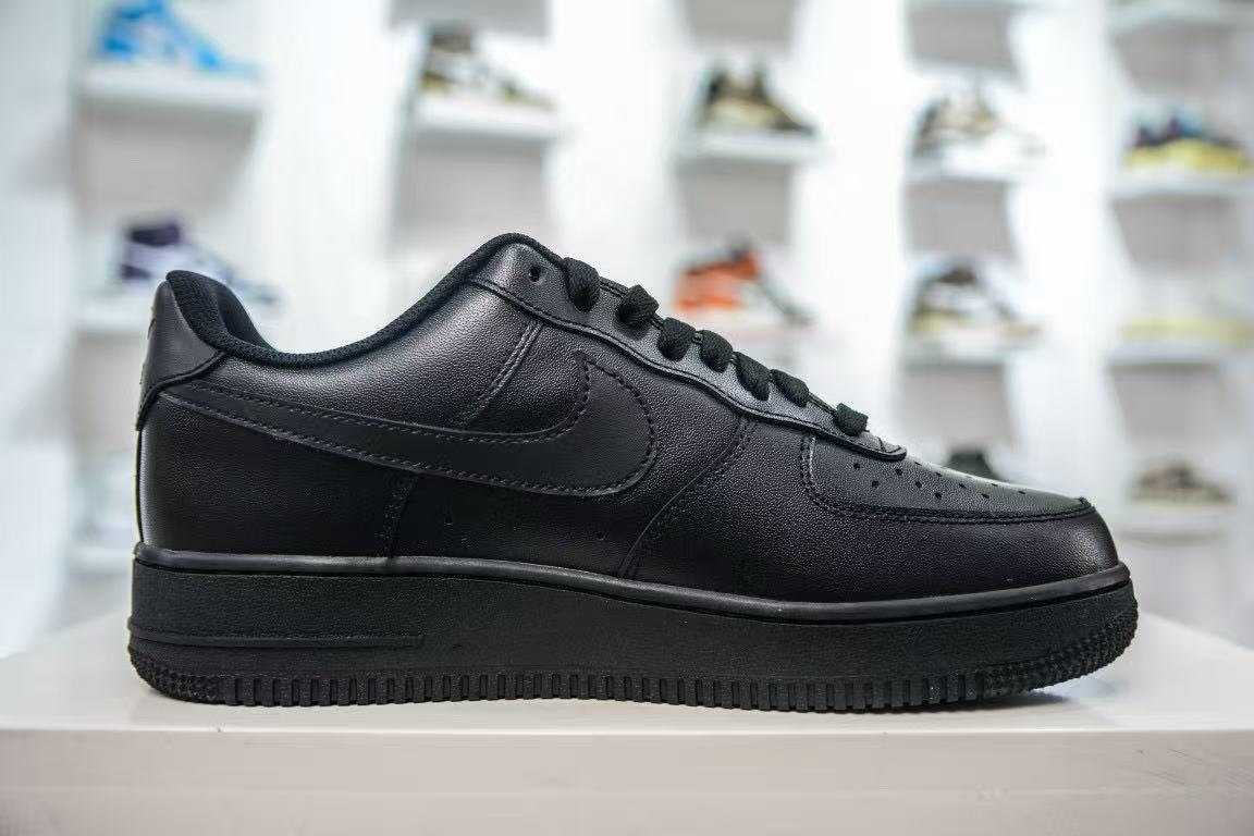 Nike Air Force 1 Low '07 Black
