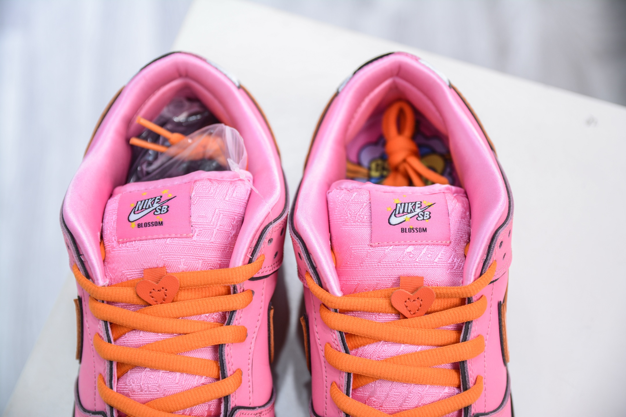 The Powerpuff Girls x Nike SB Dunk Low “Blossom”