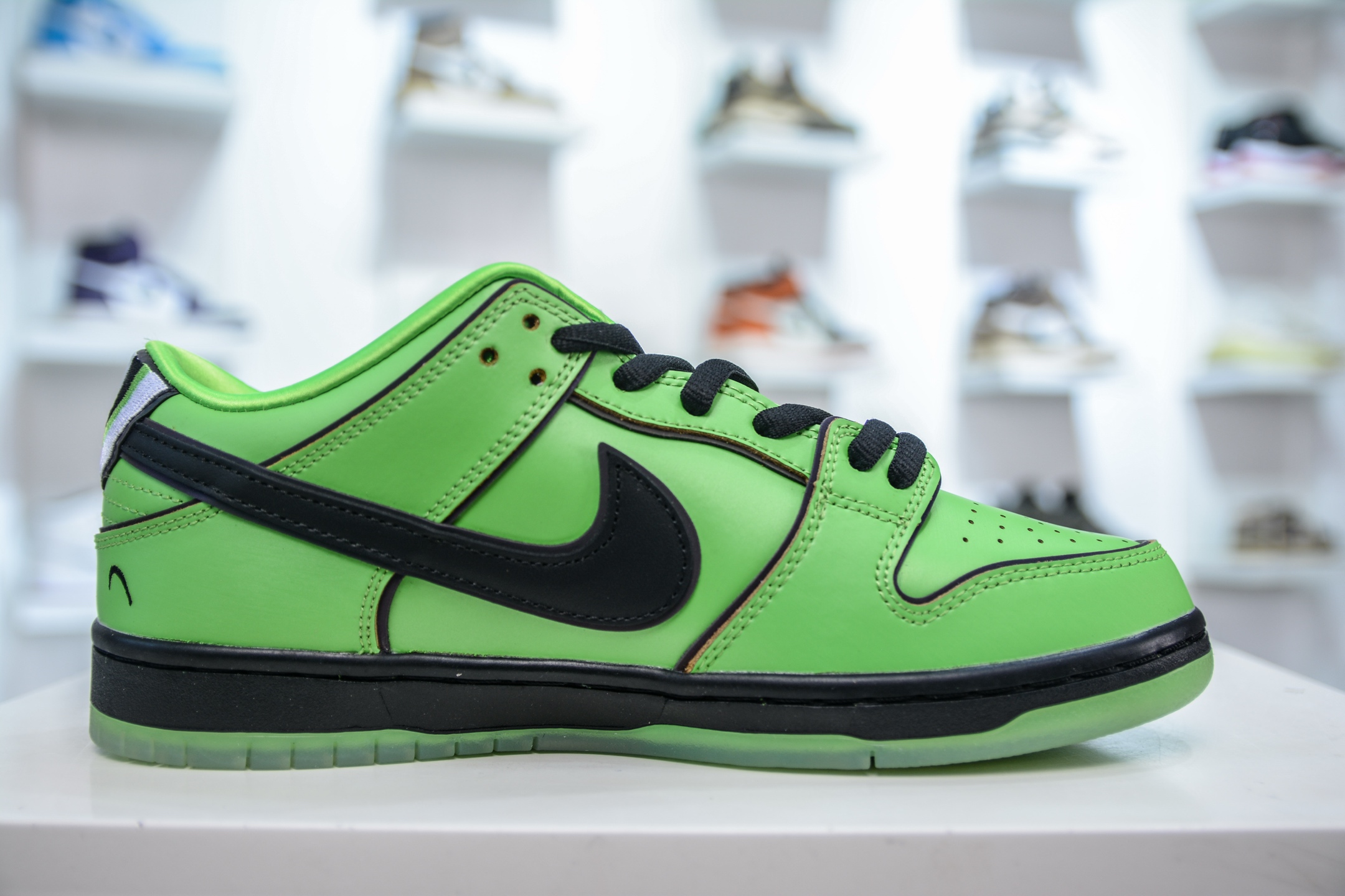The Powerpuff Girls x Nike SB Dunk Low “Buttercup