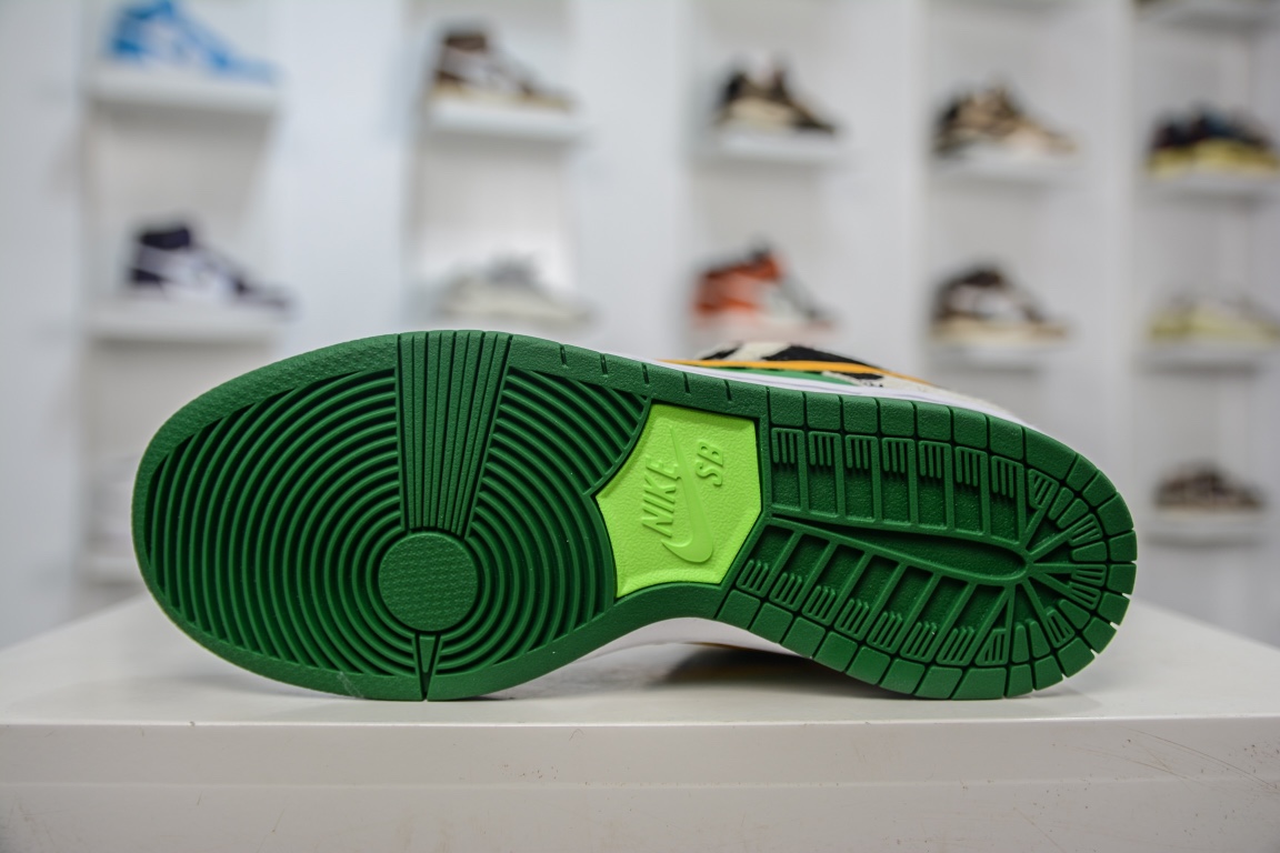 Nike SB Dunk Low Ben   Jerry s Chunky Dunky