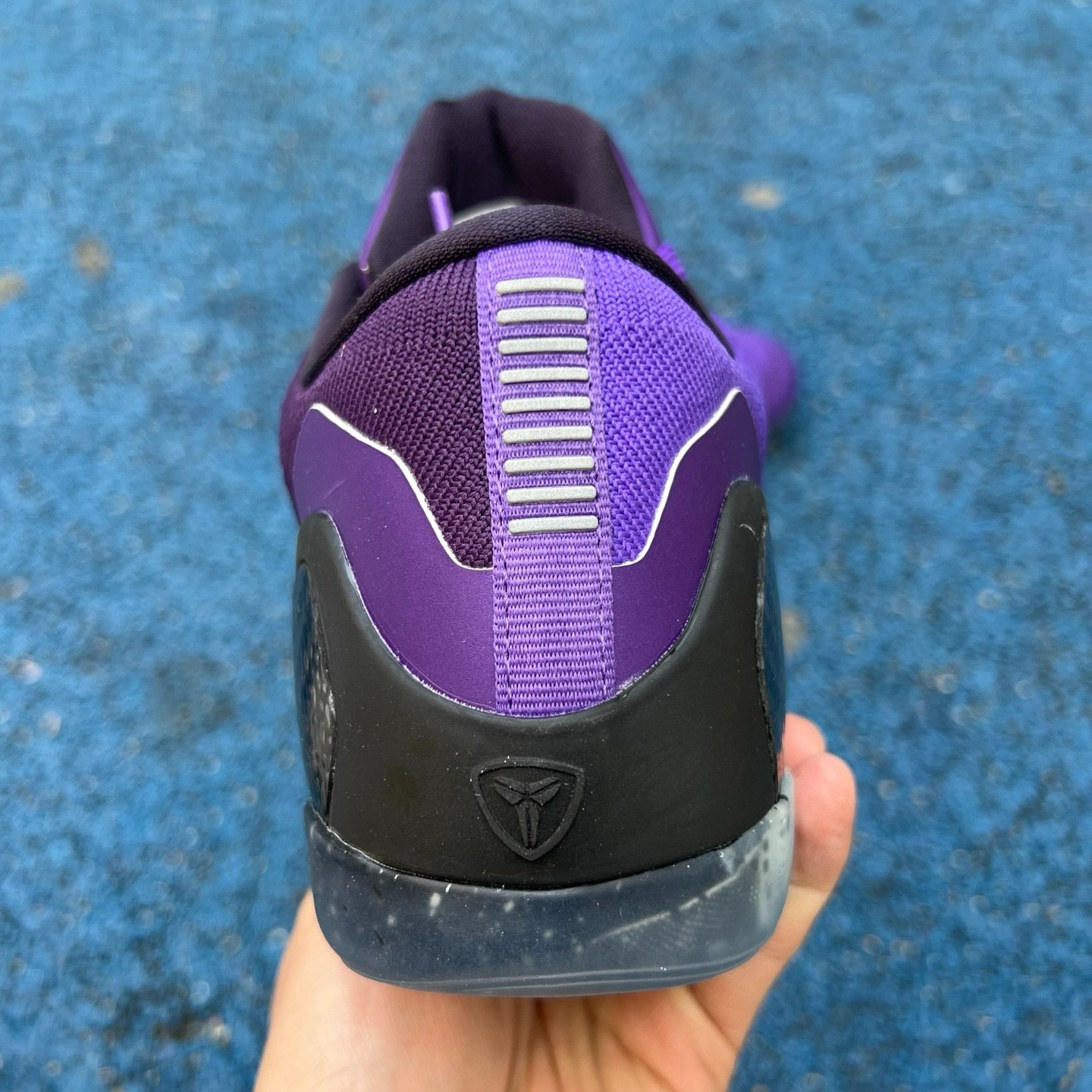 Nike Kobe 9 Elite Low Protro “Moonwalker”