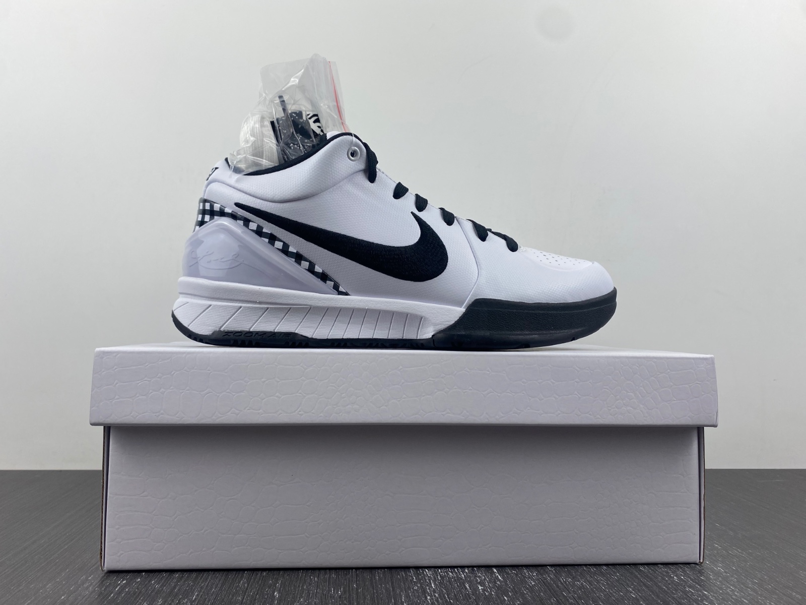 Nike Zoom Kobe 4 Protro Mambacita  GIGI
