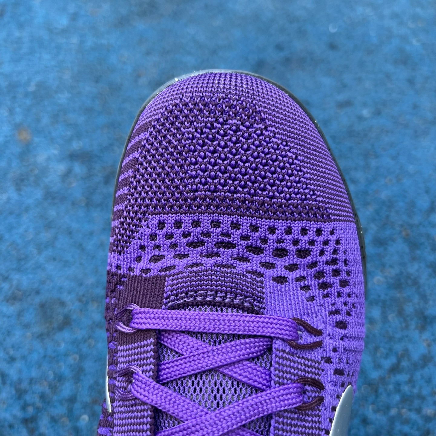 Nike Kobe 9 Elite Low Protro “Moonwalker”