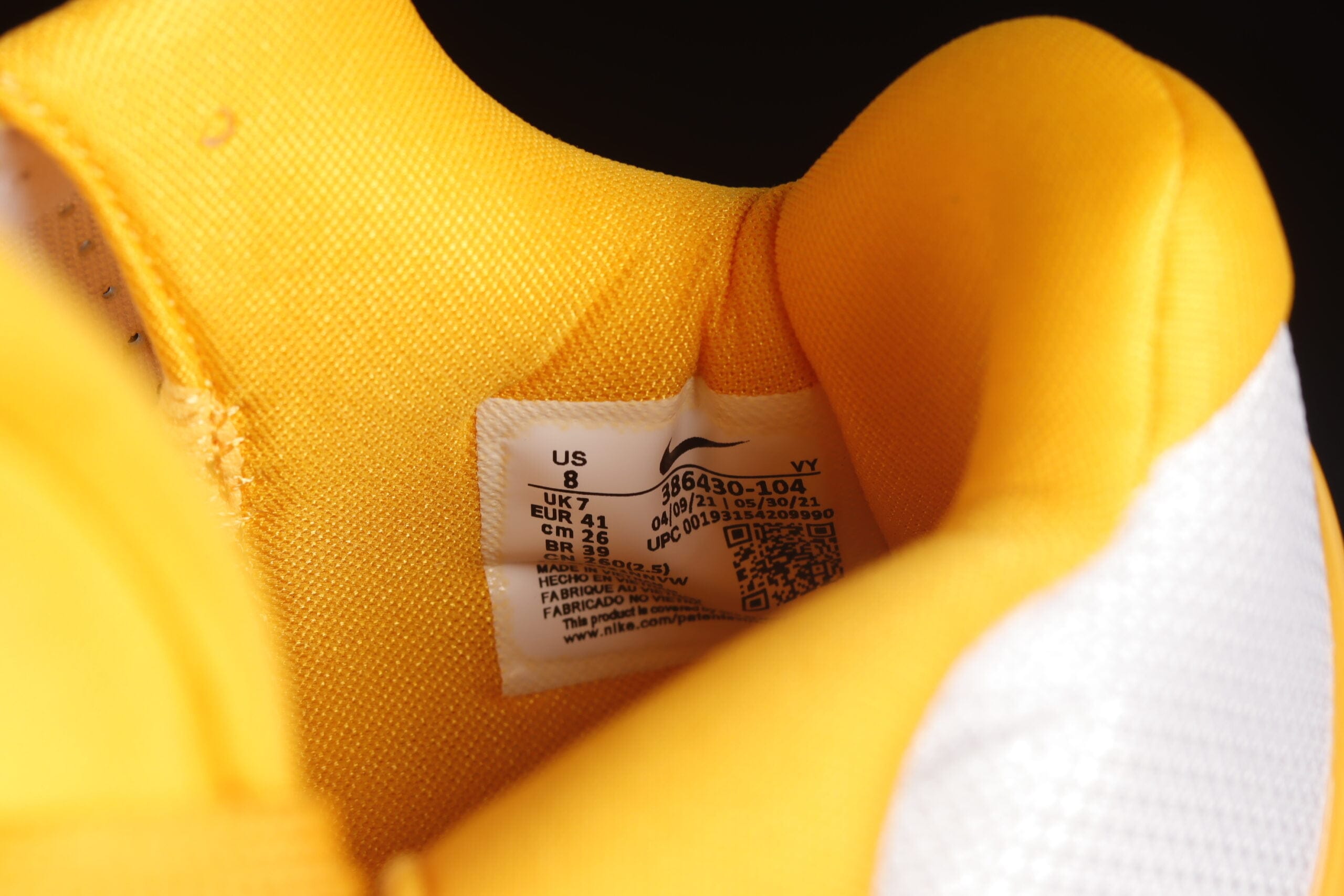 The Nike Zoom Kobe 5 White Del Sol