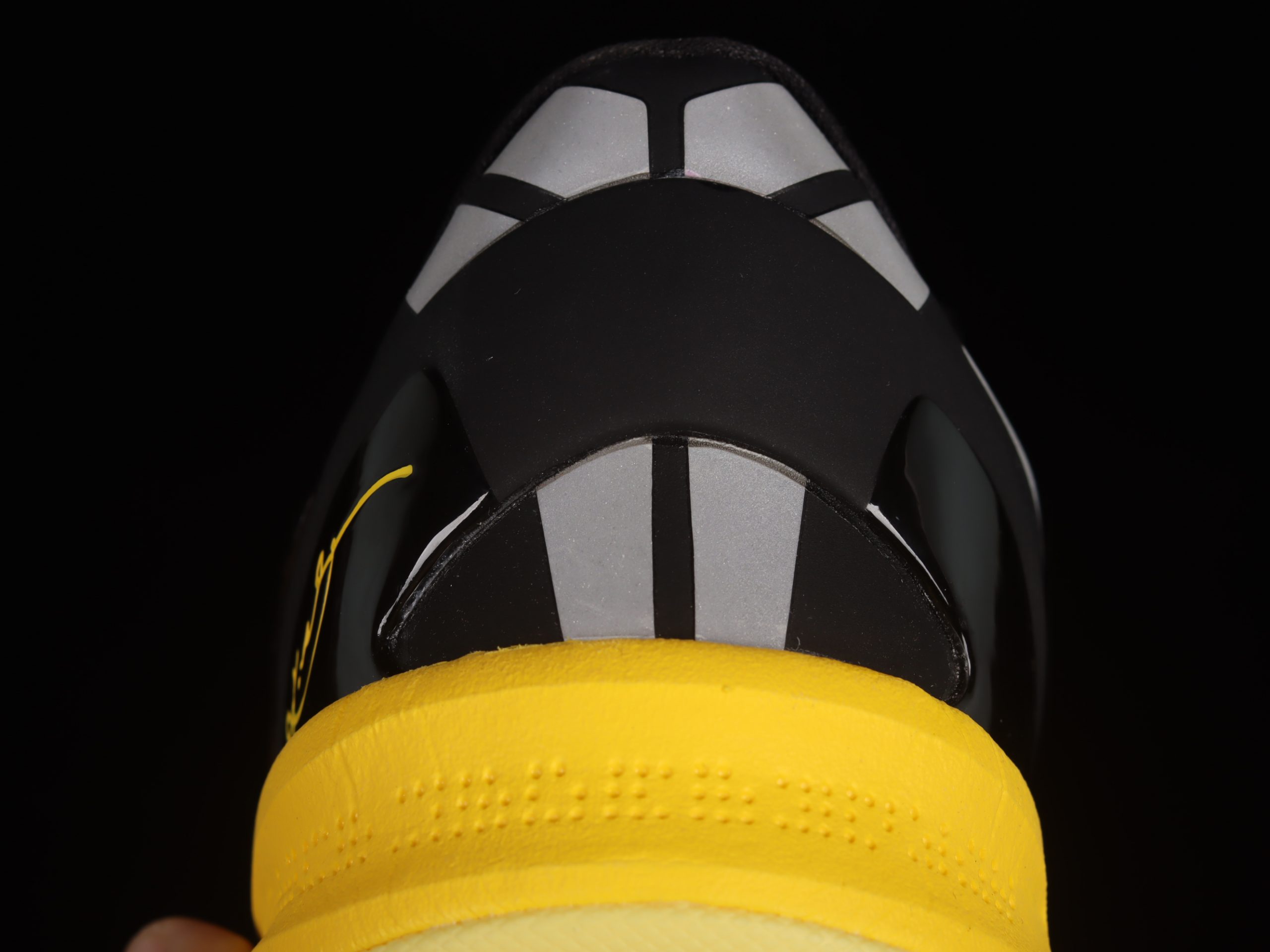 Nike Kobe 8 Sulfur Electric Yellow