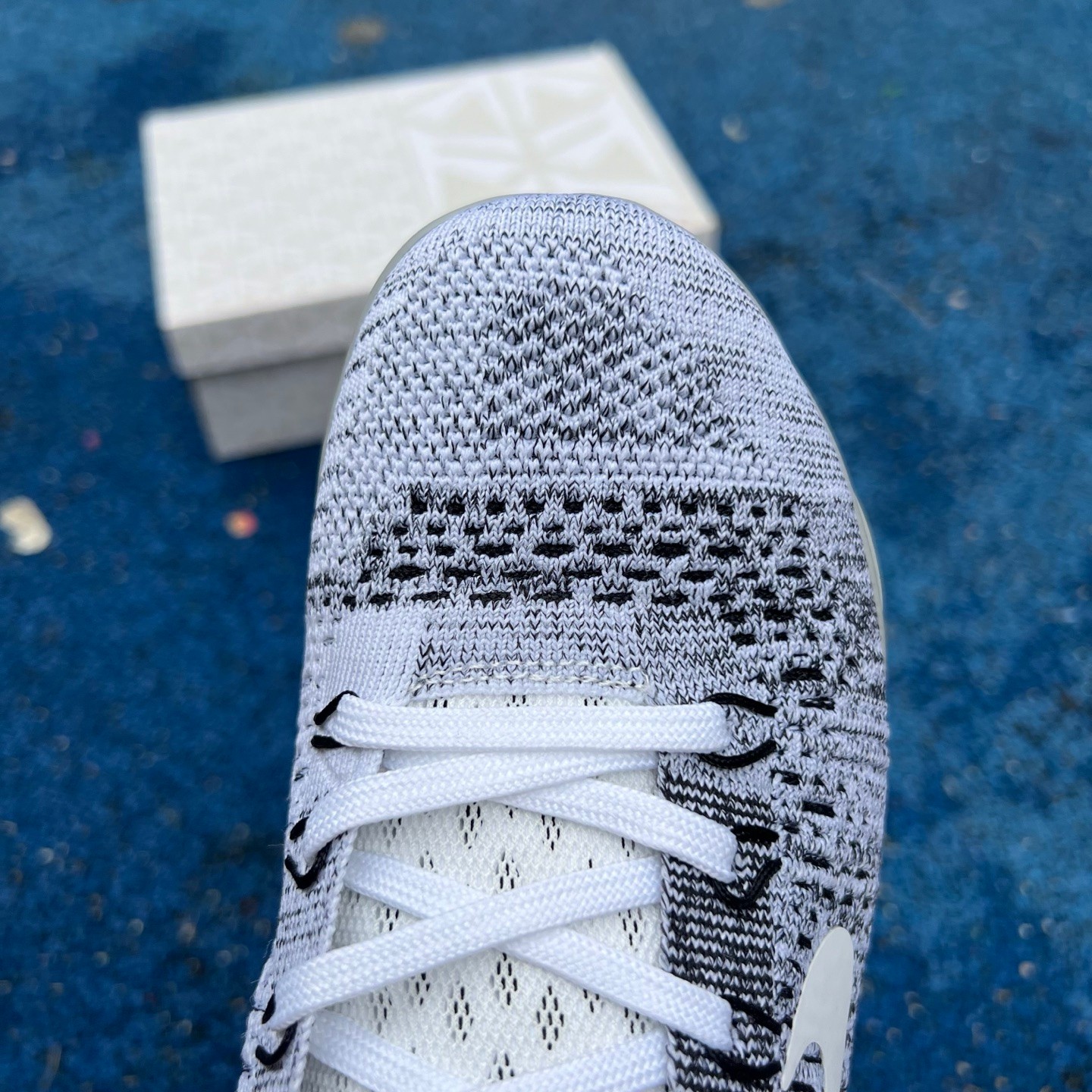 Nike Kobe 9 Elite Low Beethoven