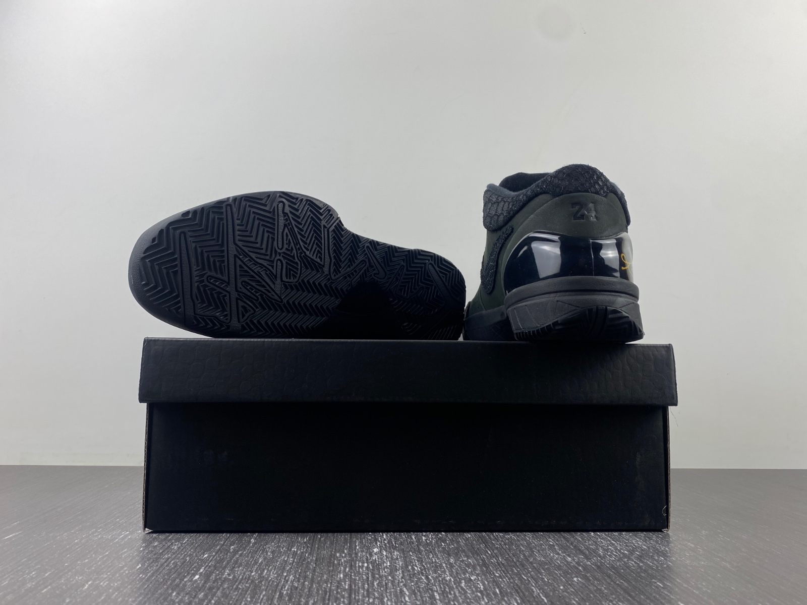 Nike Kobe 4 Protro Gift of Mamba