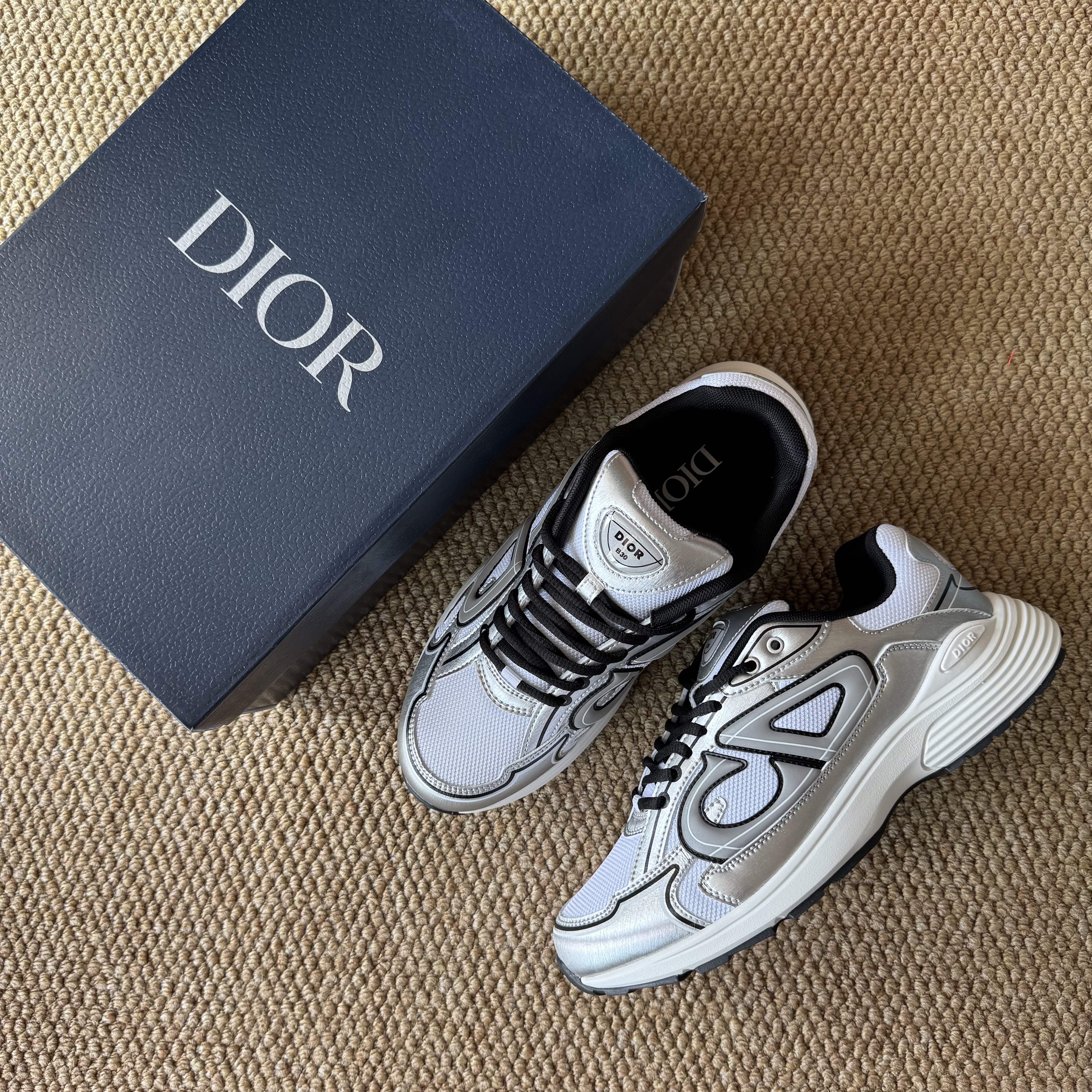 DIOR B30