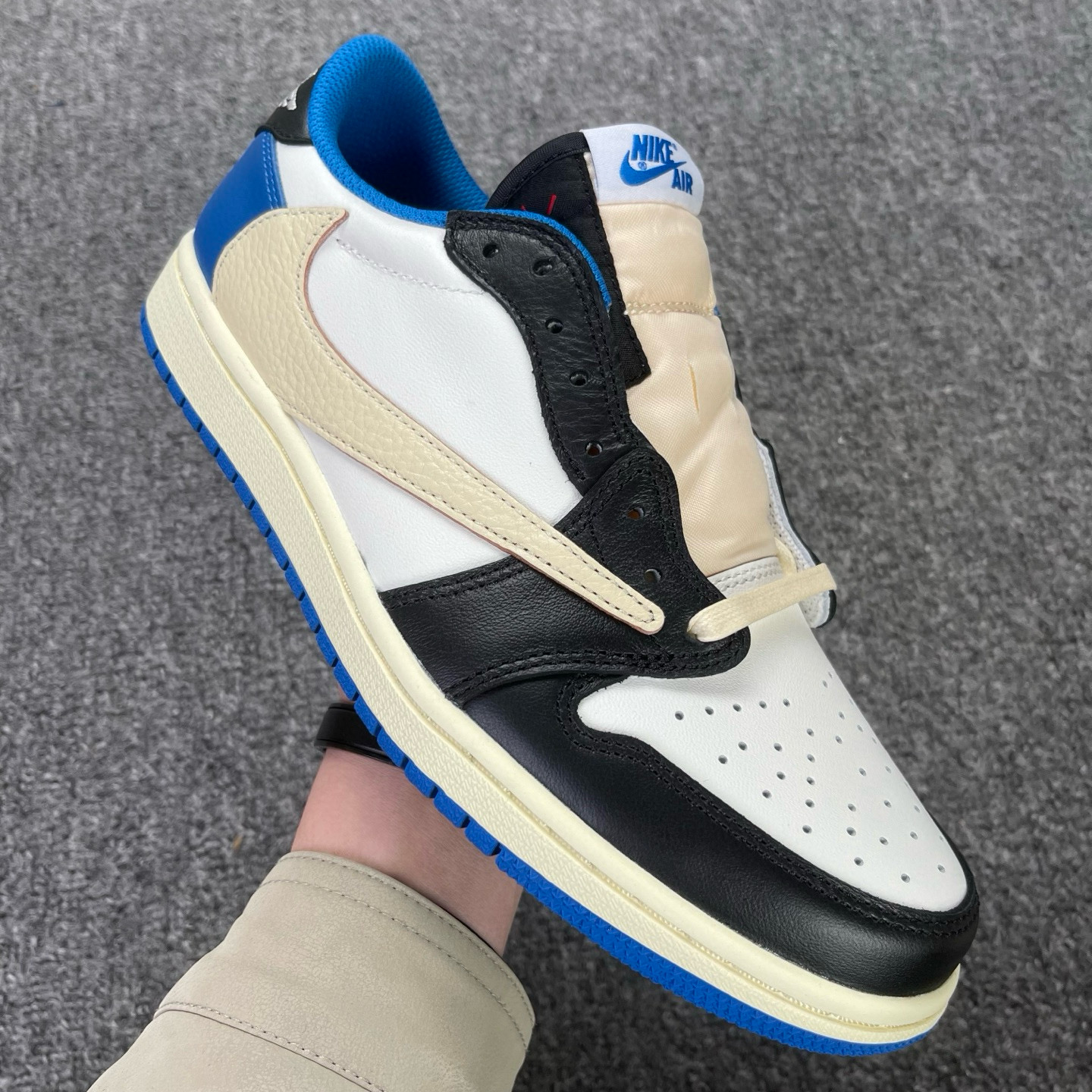 Travis Scott x Jordan Air Jordan 1 Low 2.0