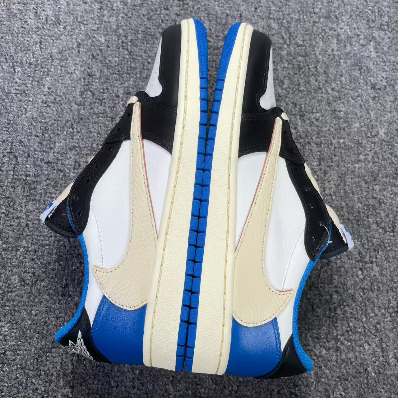 Travis Scott x Jordan Air Jordan 1 Low 2.0