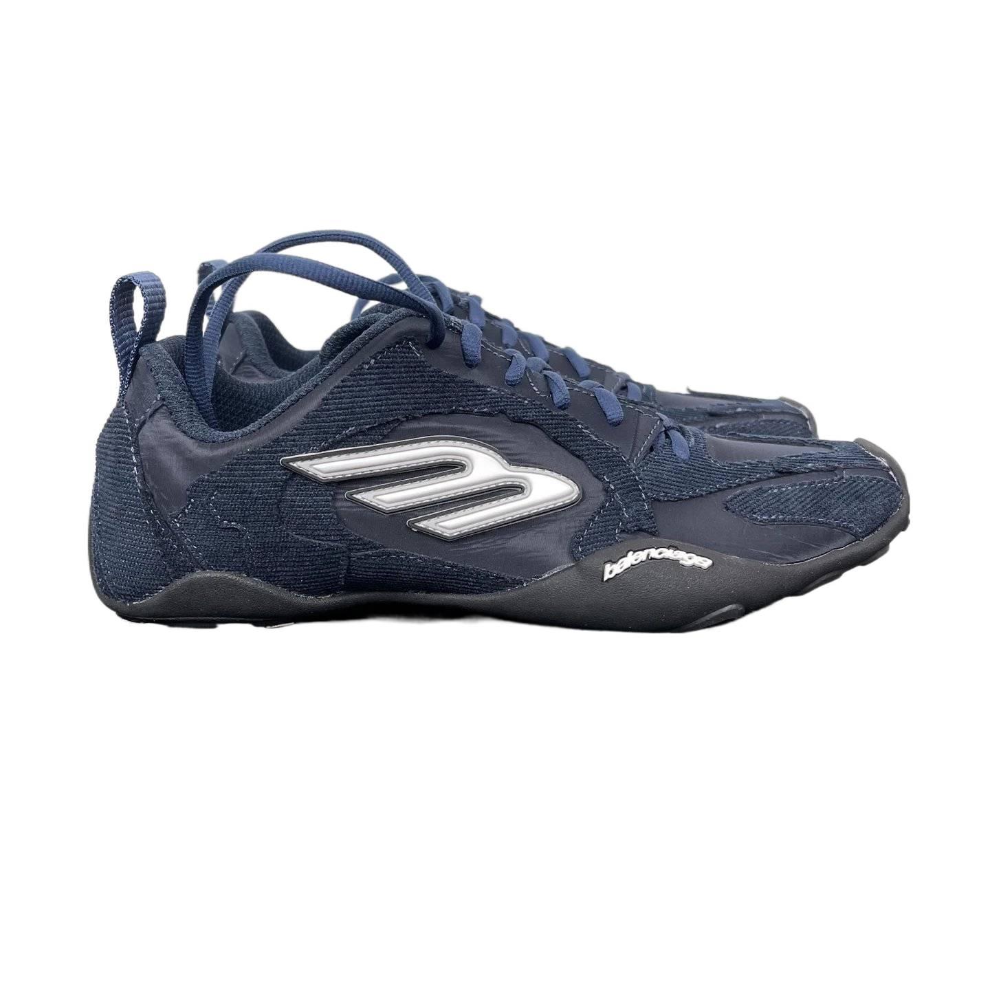 Balenciaga (16th generation)