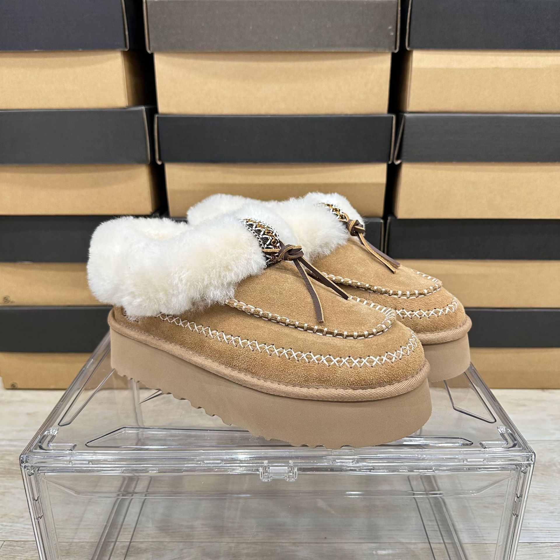 UGG Women's Alpine Mini Short Boots