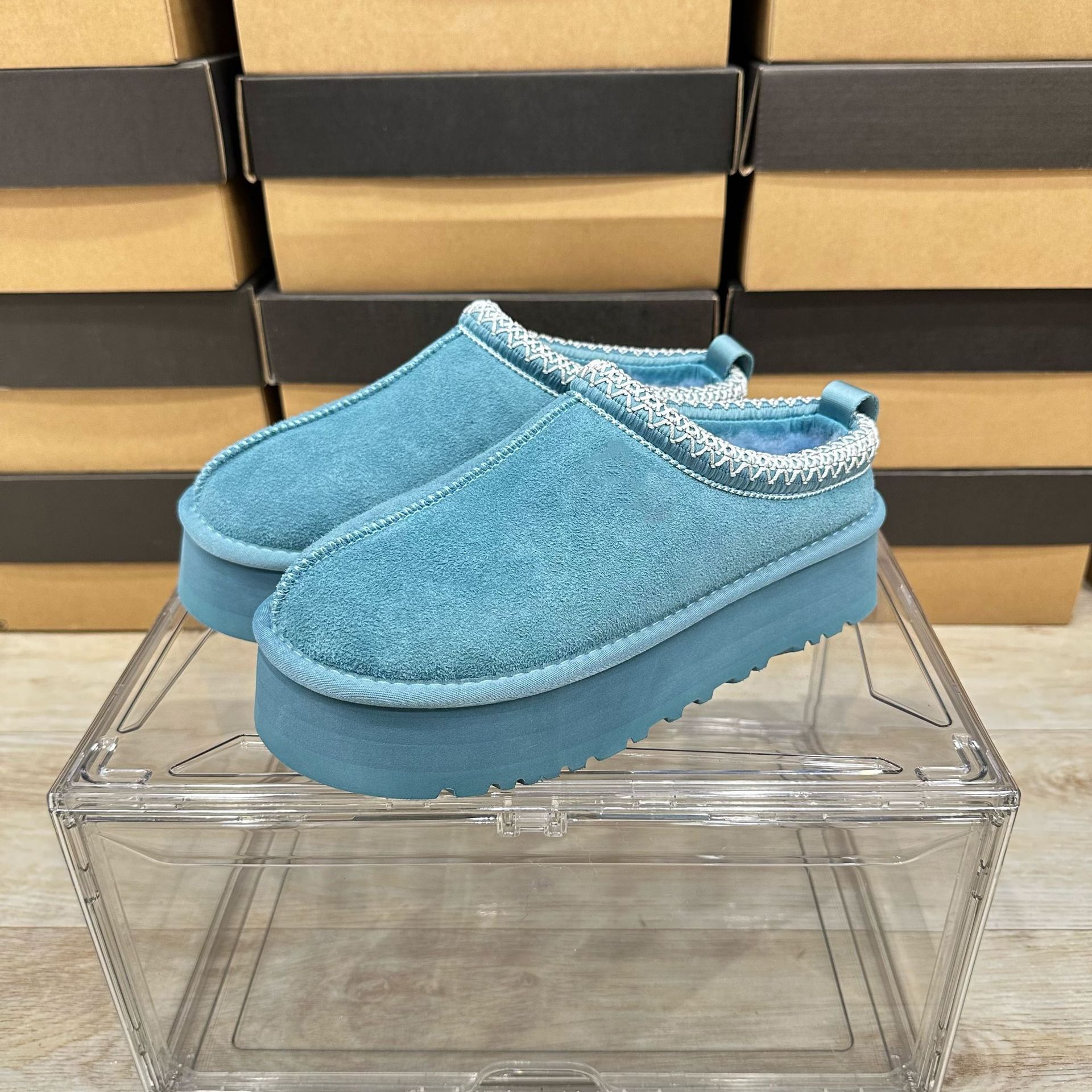 UGG Thick-Soled Ethnic Style Slippers