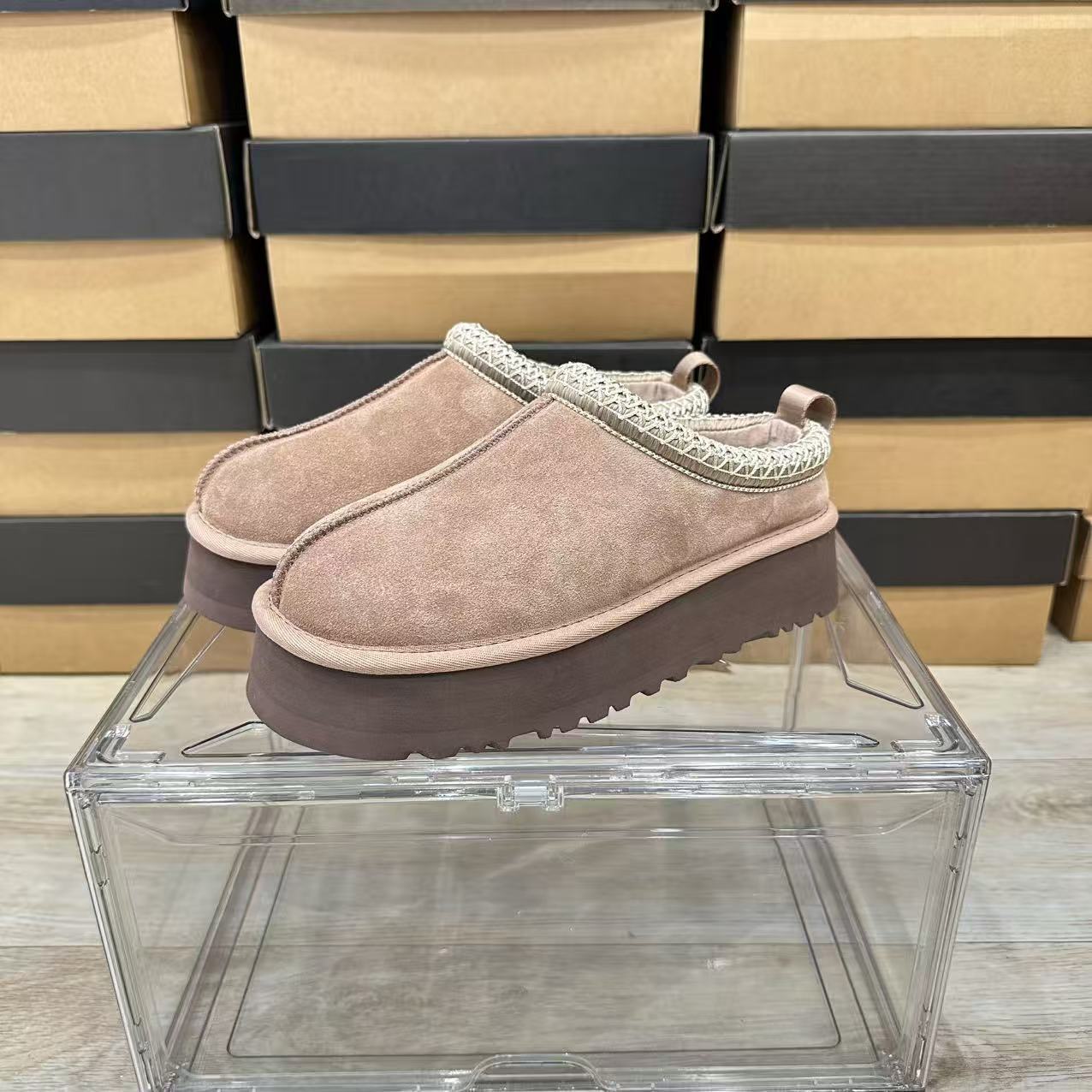 UGG Thick-Soled Ethnic Style Slippers