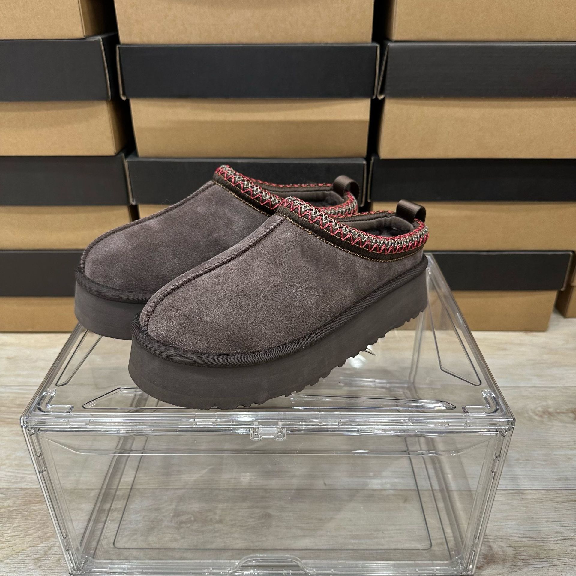 UGG Thick-Soled Ethnic Style Slippers