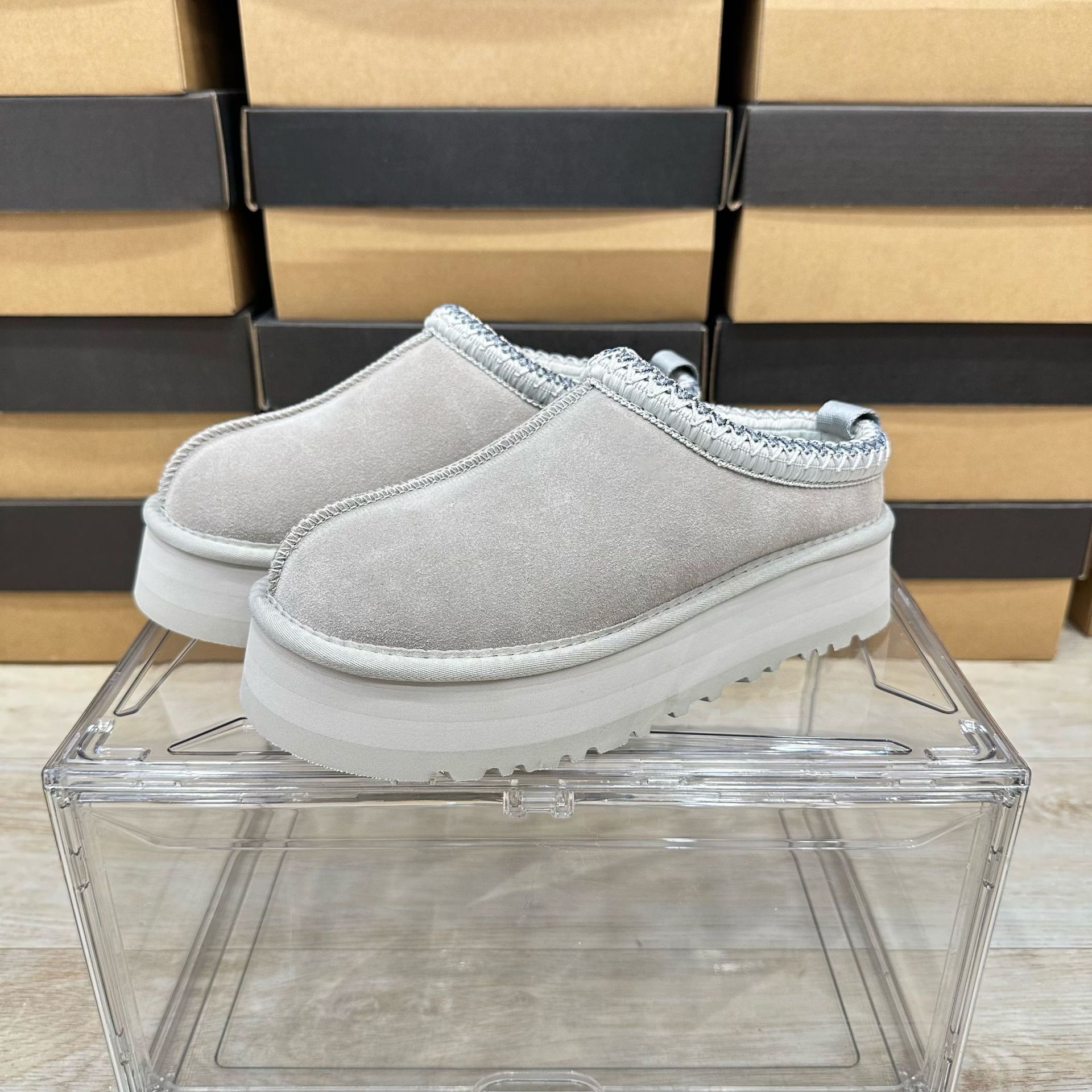 UGG Thick-Soled Ethnic Style Slippers