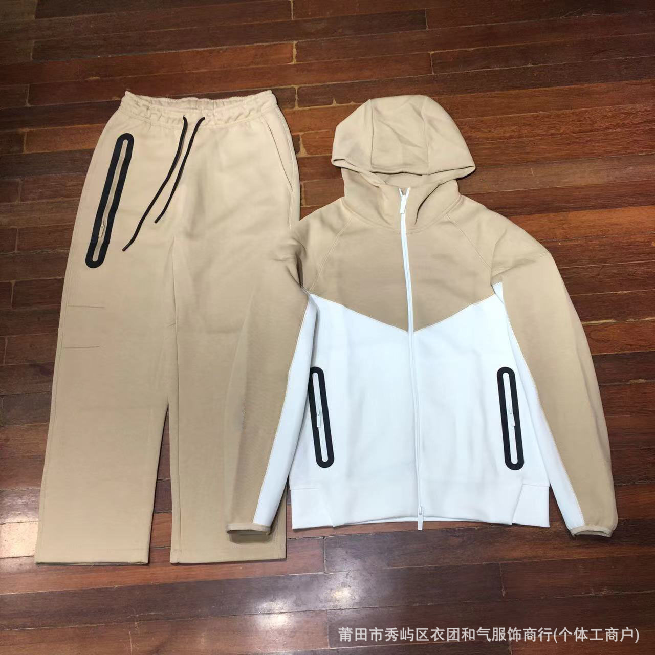 Hooded Jacket and Sweatpants Set N
